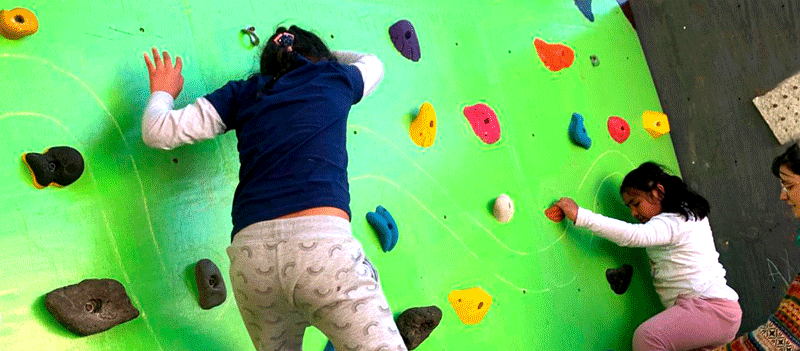 Actividad de escalada - niños de CP