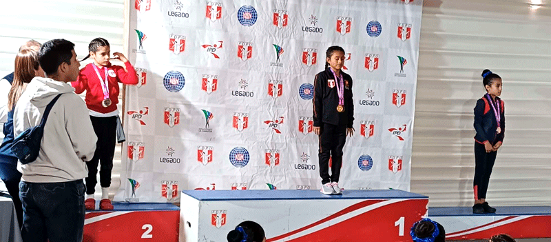 Medallas en gimnasia - Mariafe Perea