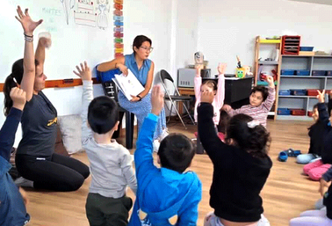 Libro de yoga para niños «De la Tierra al mar» / Livre de yoga pour enfants «De la terre à la mer»