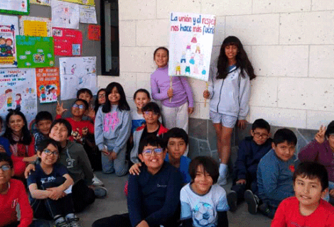 “Soy parte del cambio”  Carteles por la Buena Convivencia Escolar / « Je participe au changement » Affiches pour une bonne cohabitation scolaire