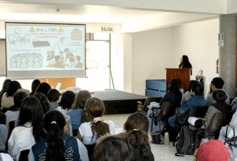 Charla sobre el Ciberbullying / Conférence sur le cyberharcèlement