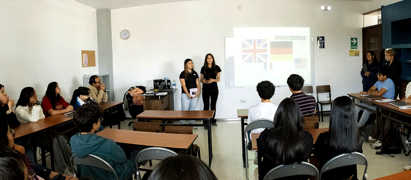 Visita del colegio Max Uhle