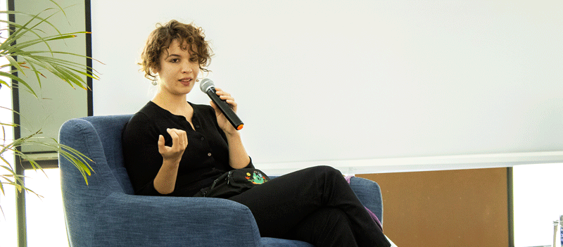 Visita de Salma El Moumni