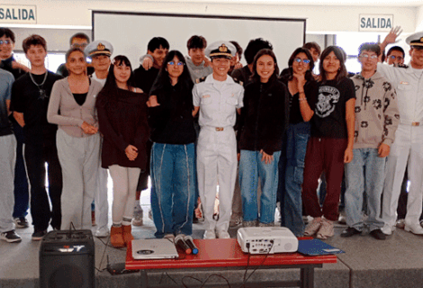 Visita de la Marina de Guerra del Perú