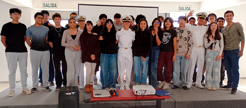 Visita de la Marina de Guerra del Perú Visita de la Marina de Guerra del Perú