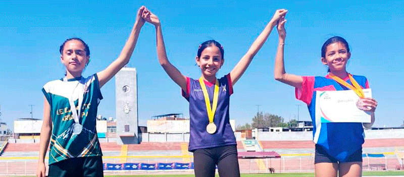 ¡Orgullo STEX en atletismo! ¡Orgullo STEX en atletismo!